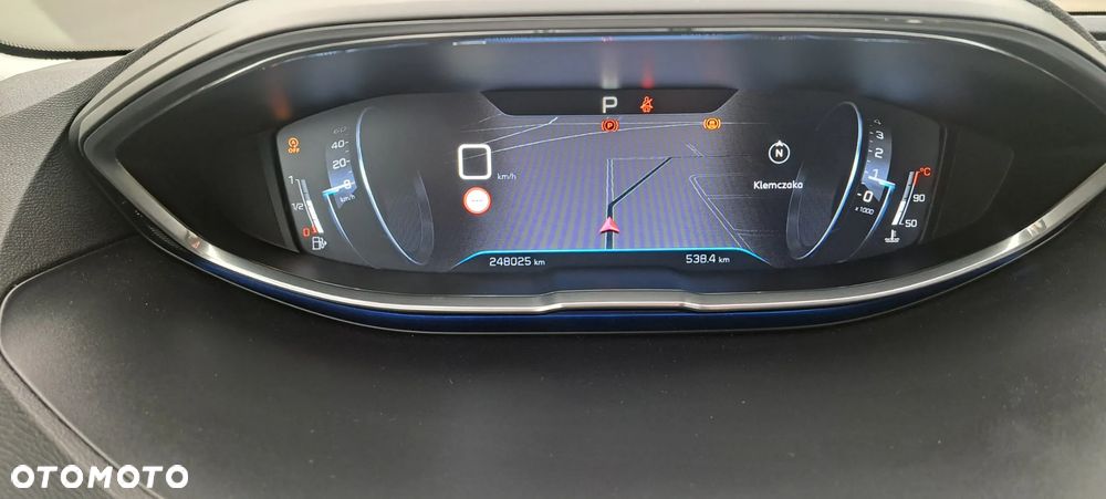 Peugeot 3008 1.6 BlueHDi Active S&S EAT6 - 11