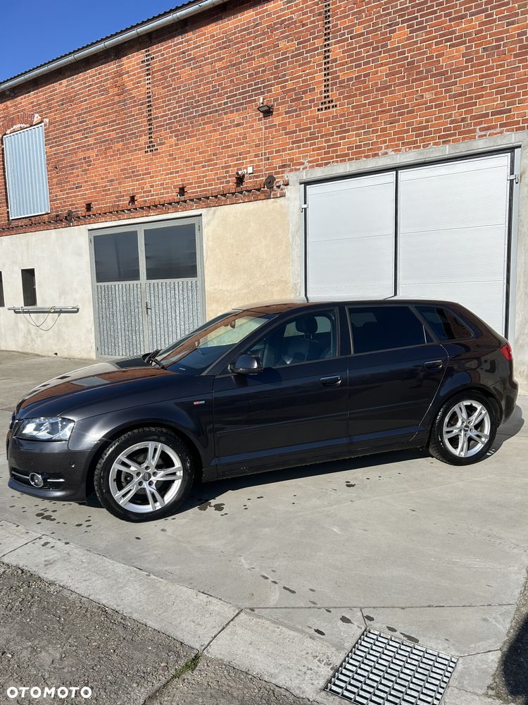 Audi A3 Sportback - 4