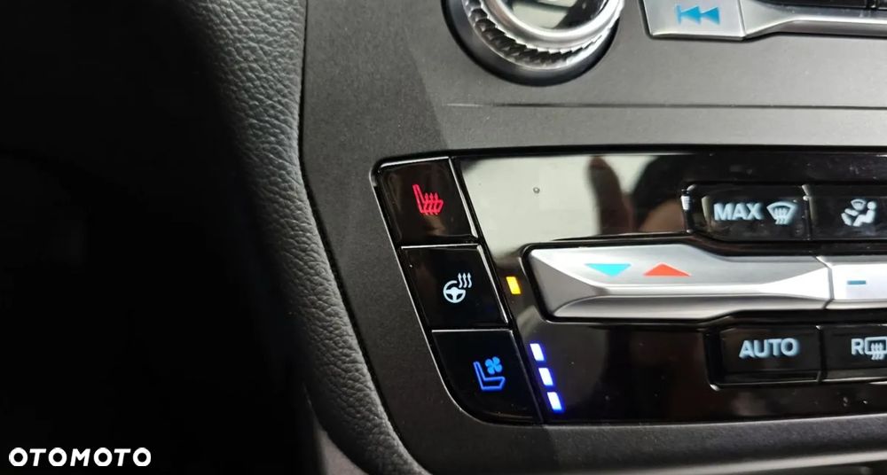 Ford Explorer EcoBoost Plug-in Hybrid PLATINUM - 22