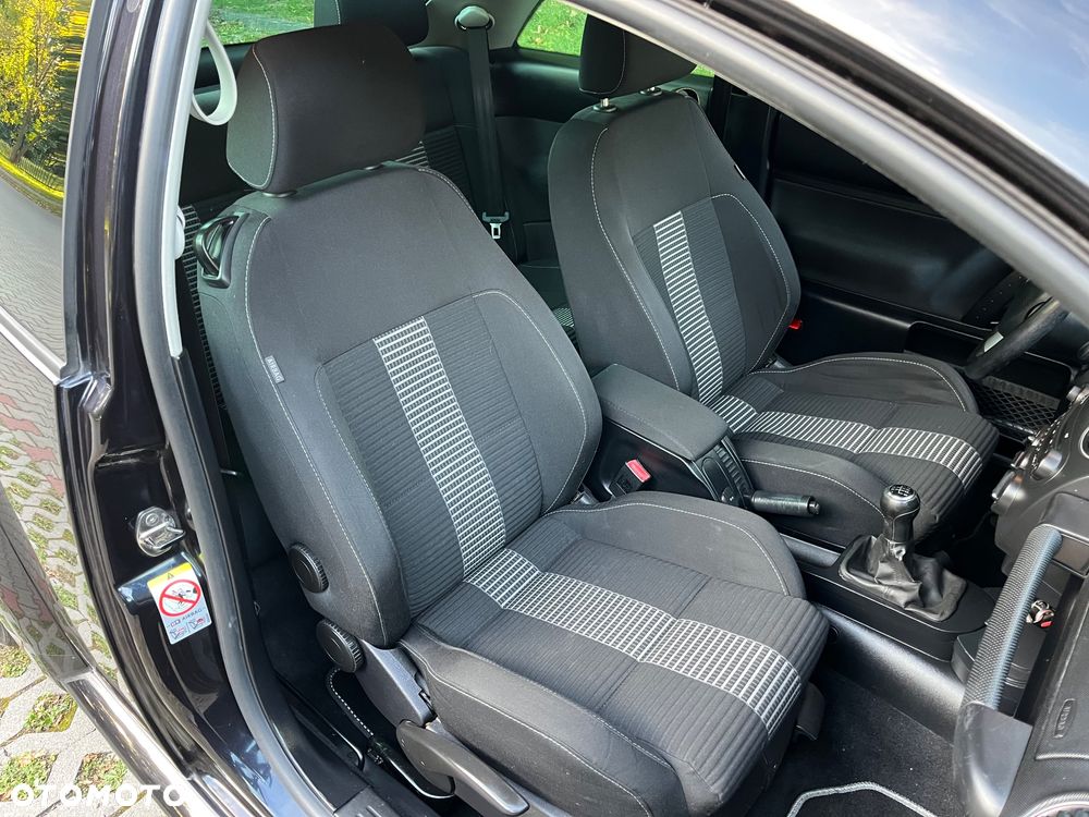 Volkswagen New Beetle 1.4 United - 14