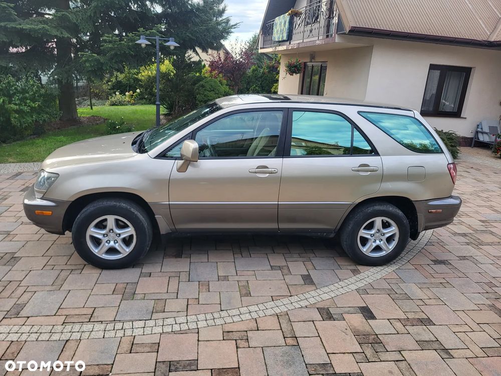 Lexus RX 300 FWD - 8