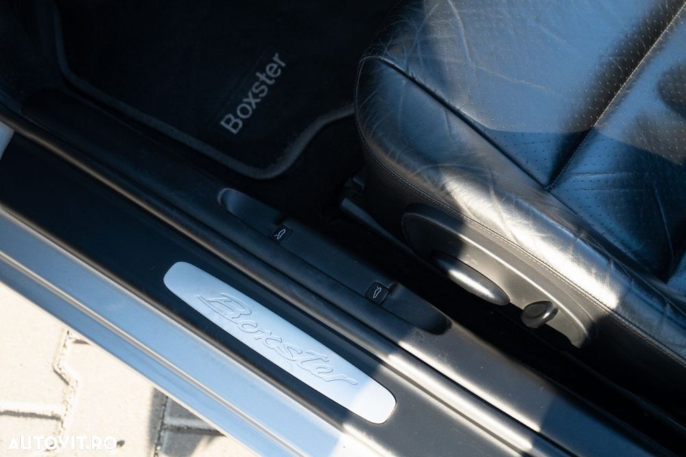 Porsche Boxster - 17