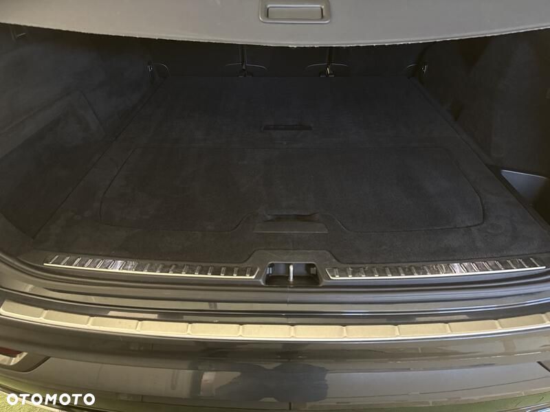 Volvo XC 90 - 22