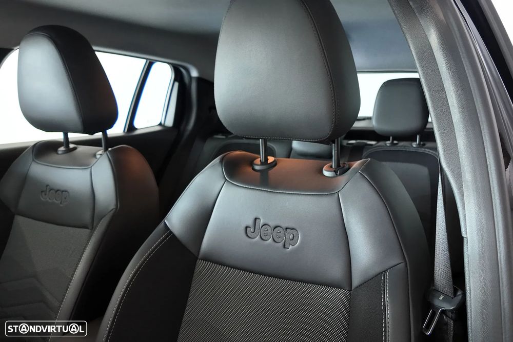 Jeep Avenger 1.2 GSE T3 Altitude - 11