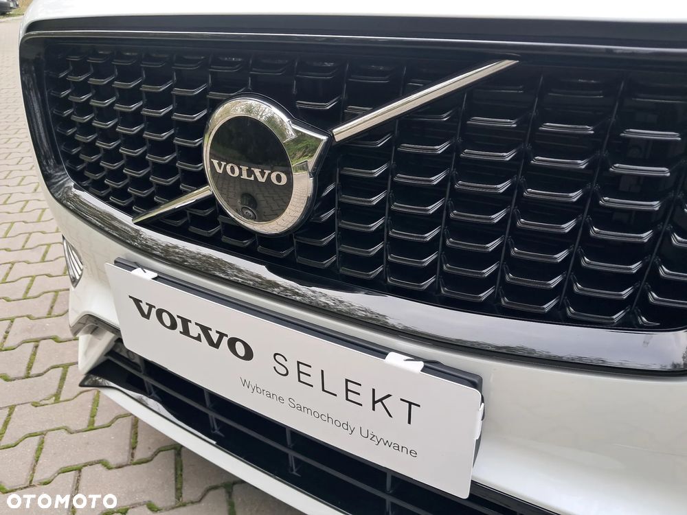 Volvo XC 90 T8 AWD Plug-In Hybrid Ultra Dark 7os - 36