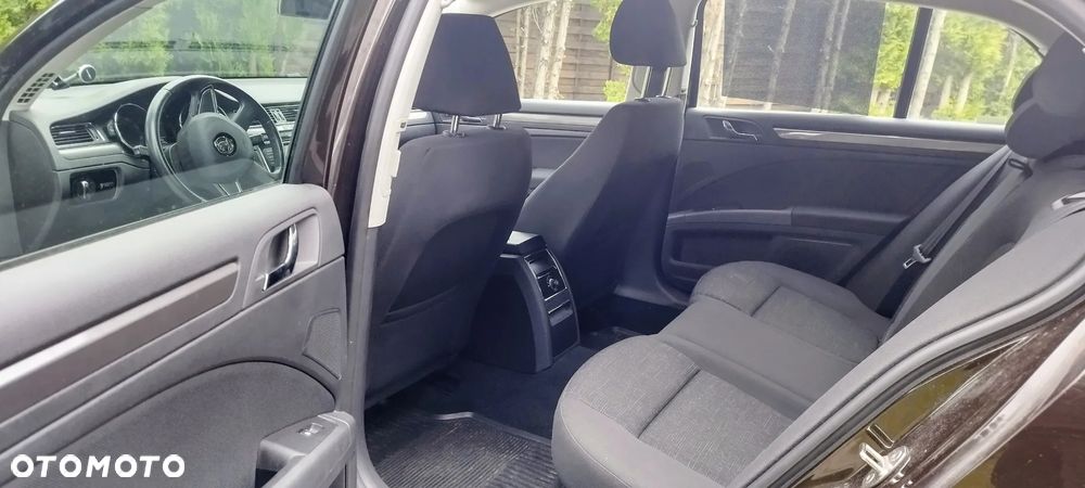 Skoda Superb 1.8 TSI Active - 8