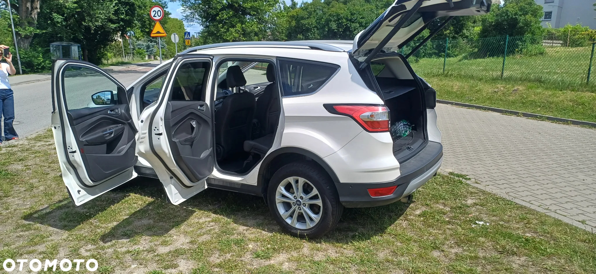 Ford Kuga 1.5 EcoBoost FWD Titanium ASS - 3