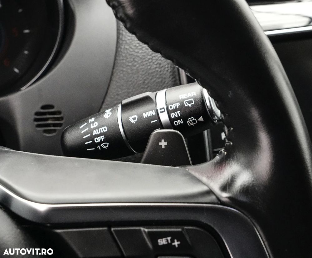 Jaguar F-Pace 20d AWD Pure - 30