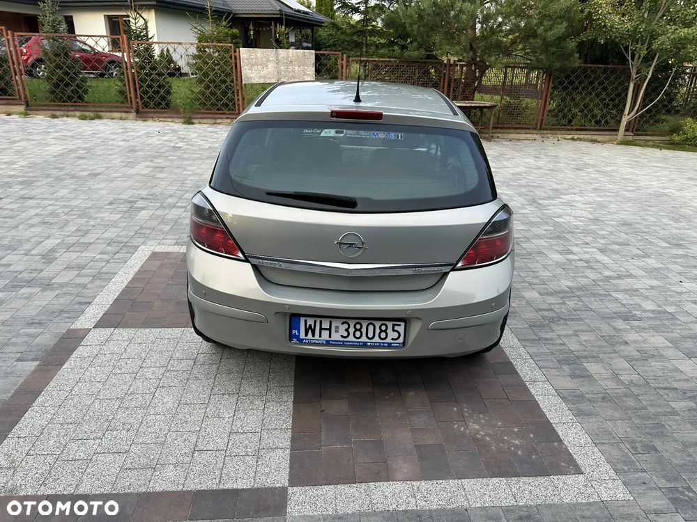 Opel Astra 1.6 Enjoy - 4