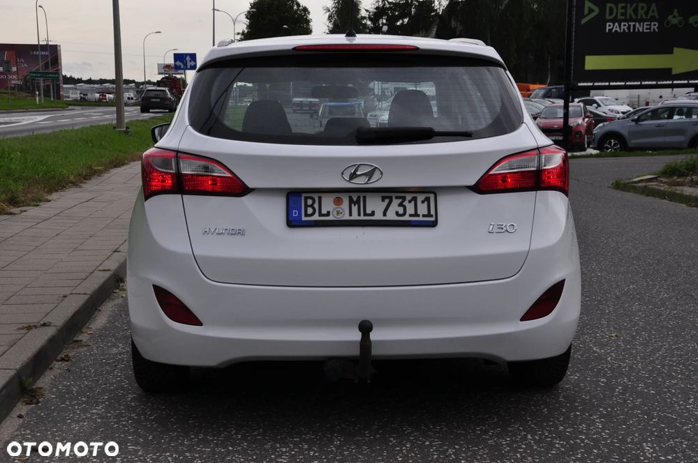 Hyundai i30 blue 1.4 Style - 4
