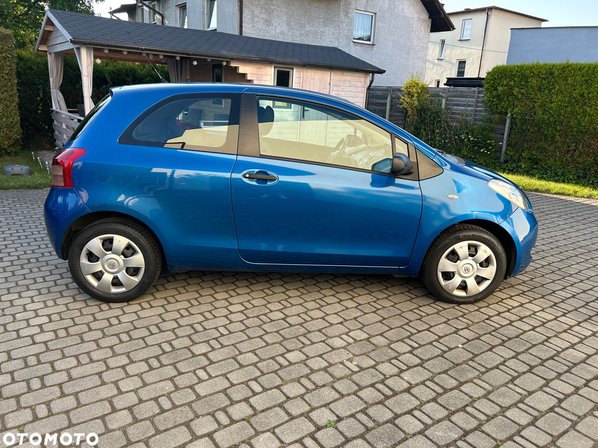 Toyota Yaris 1.0 Luna A/C - 12