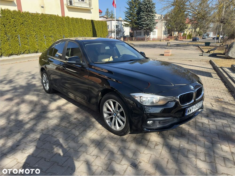 BMW Seria 3 320i - 3