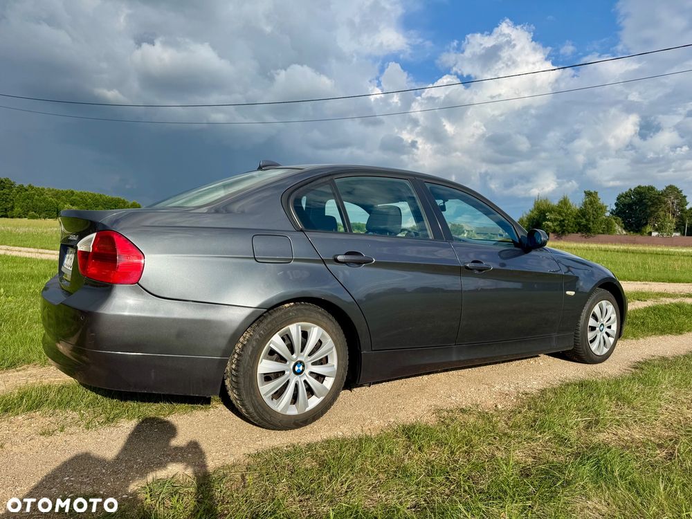 BMW Seria 3 318d DPF - 13