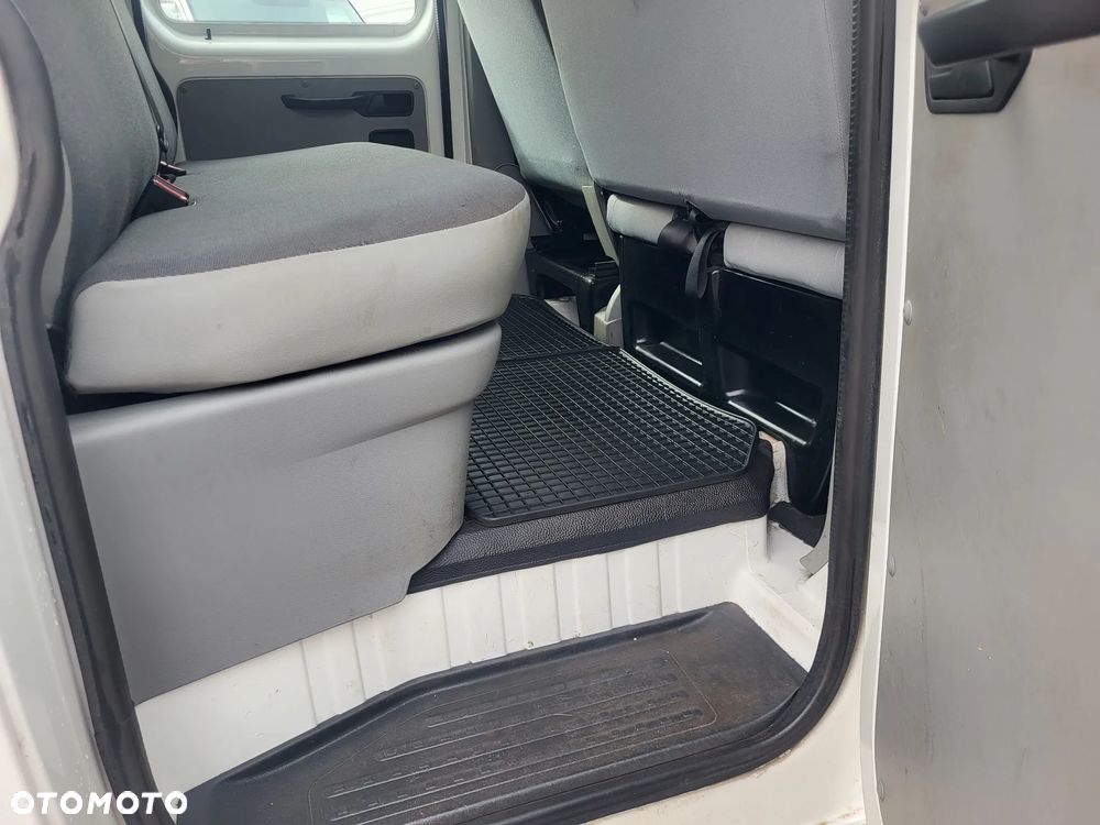 Volkswagen Transporter t5 lift doka super stan klima serwisowany - 12