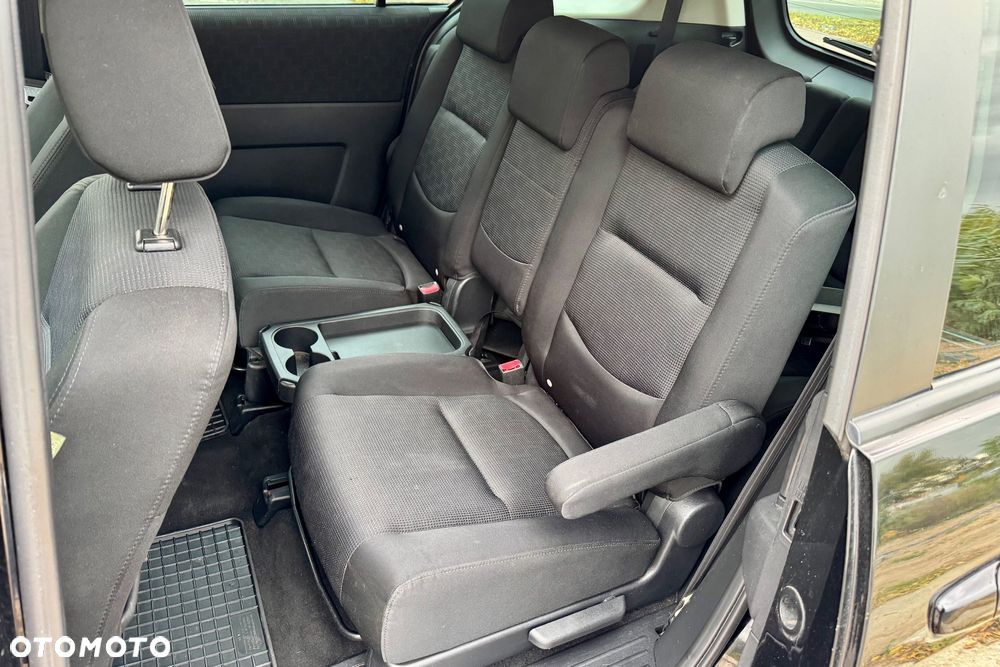 Mazda 5 - 14