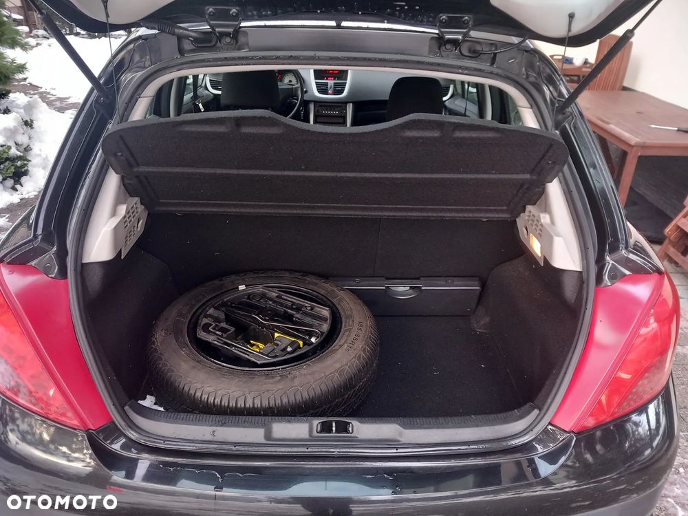 Peugeot 207 1.4 16V Presence - 14