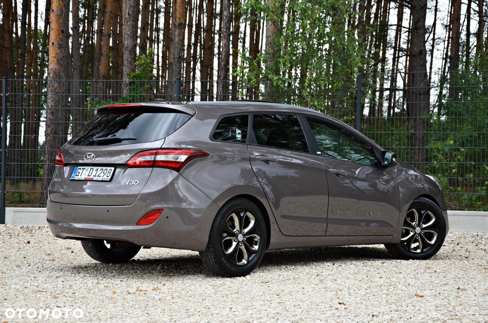 Hyundai i30 - 24
