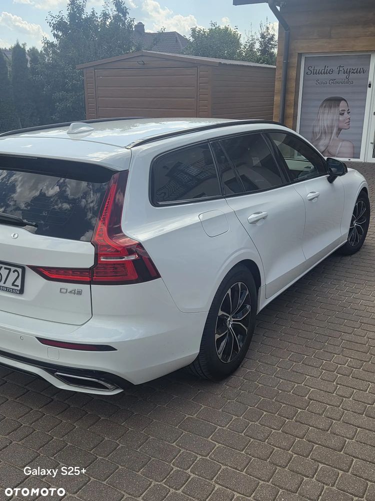 Volvo V60 D4 R-Design - 21