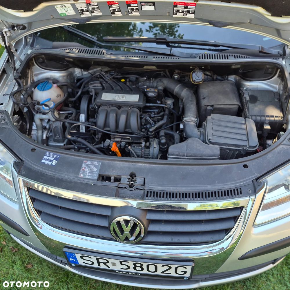 Volkswagen Touran 1.6 - 21