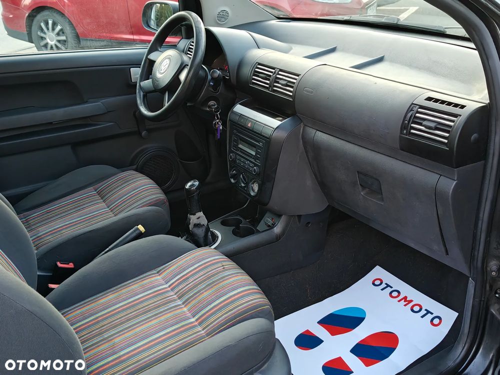 Volkswagen Fox - 7