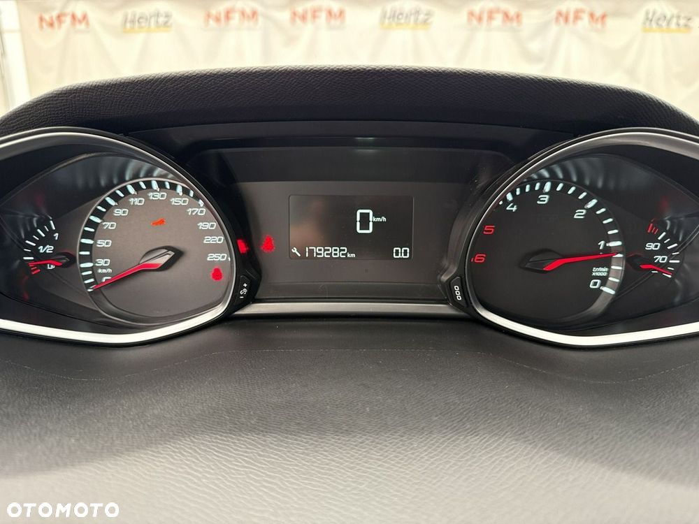 Peugeot 308 - 16