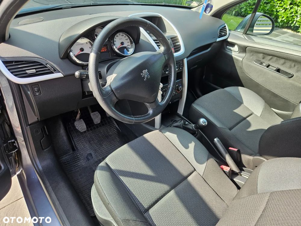 Peugeot 207 1.4 Trendy - 7