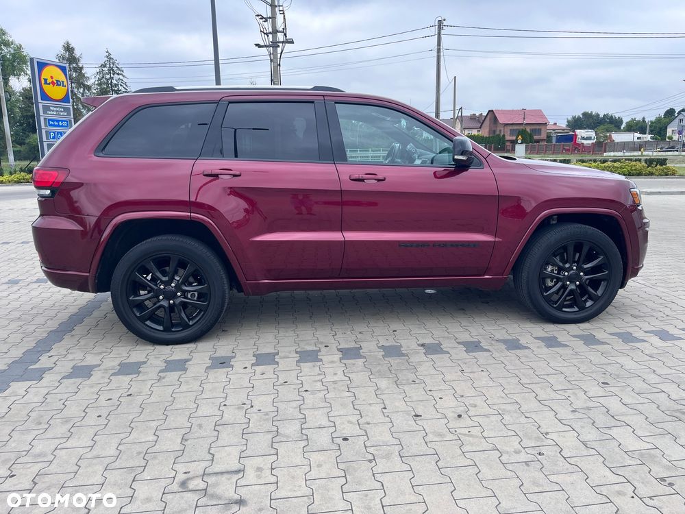 Jeep Grand Cherokee - 14