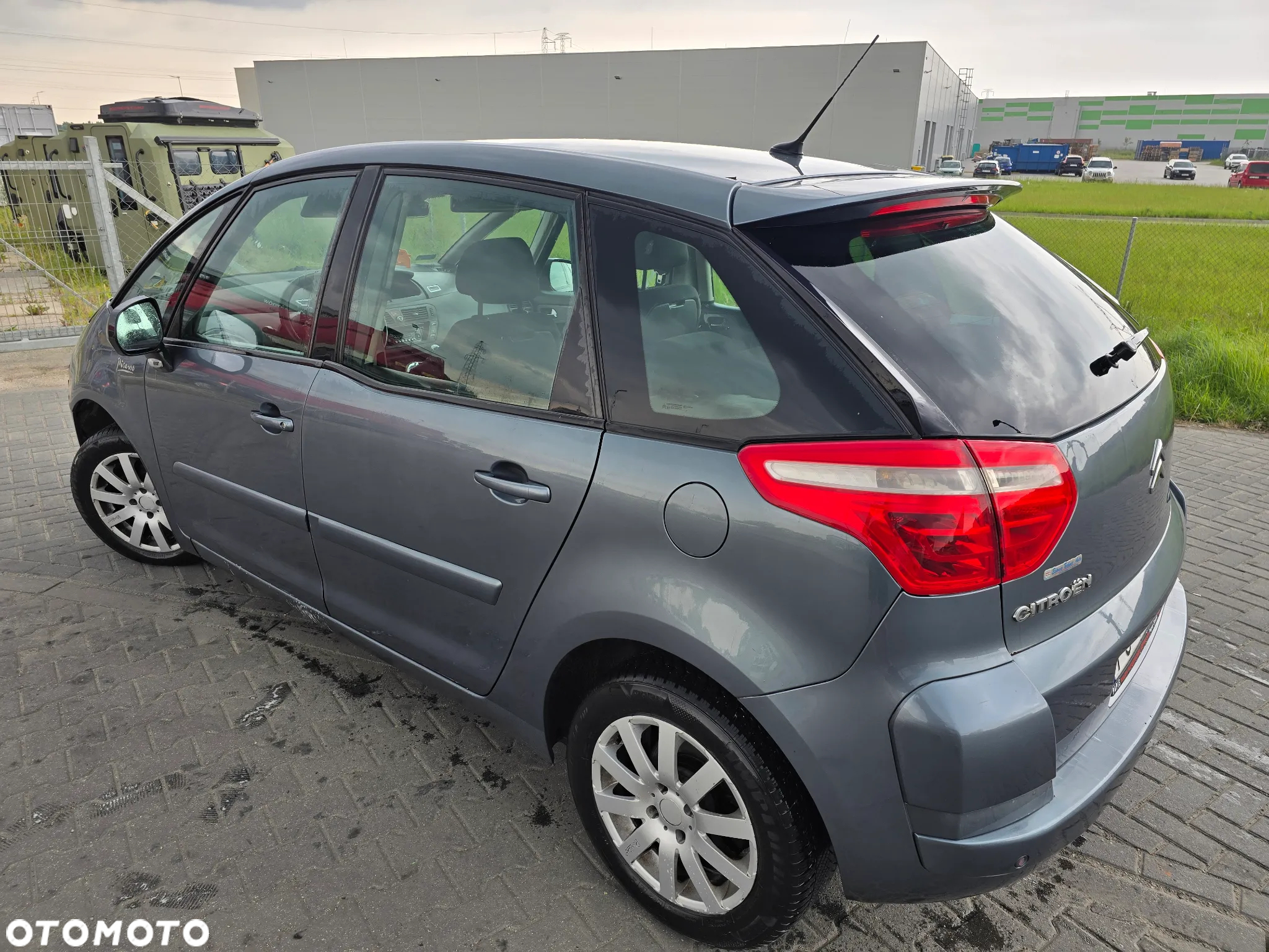 Citroën C4 1.6 HDi FAP Confort - 4