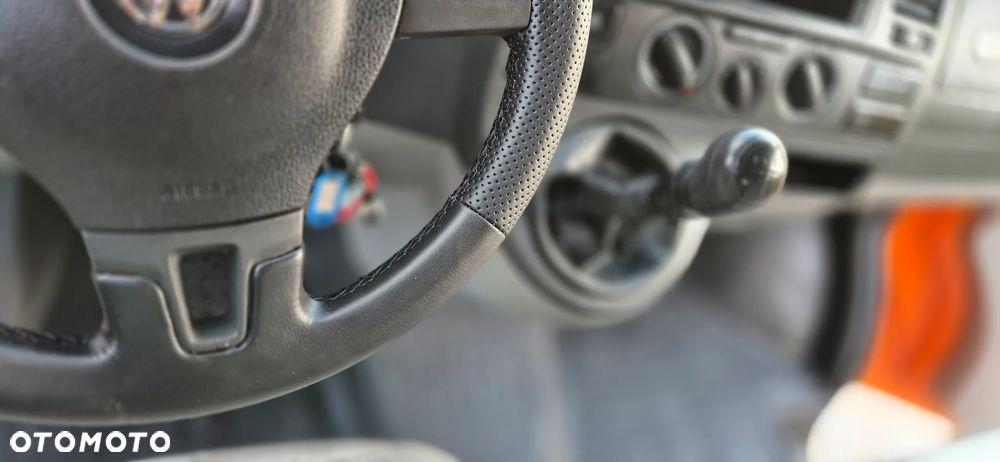 Volkswagen T5 - 26