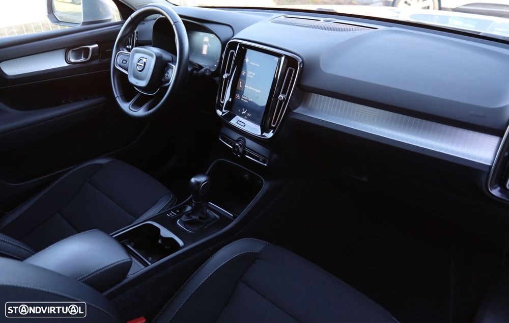 Volvo XC 40 2.0 D3 Momentum Plus - 15
