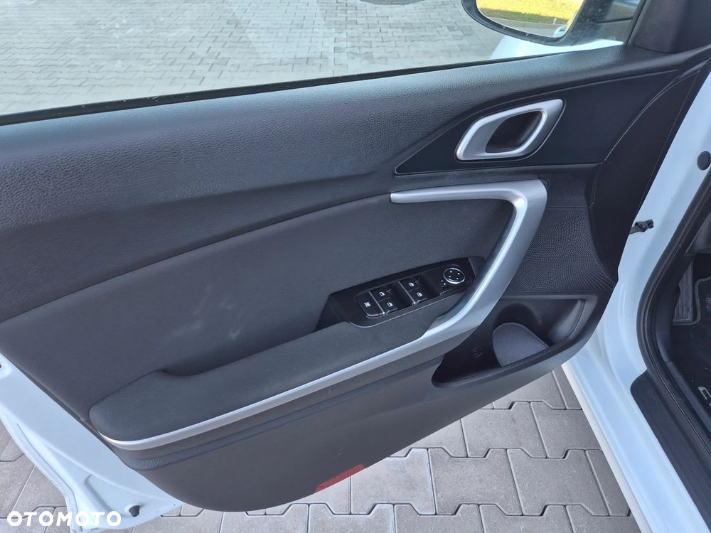 Kia Ceed 1.4 L Business Line - 16