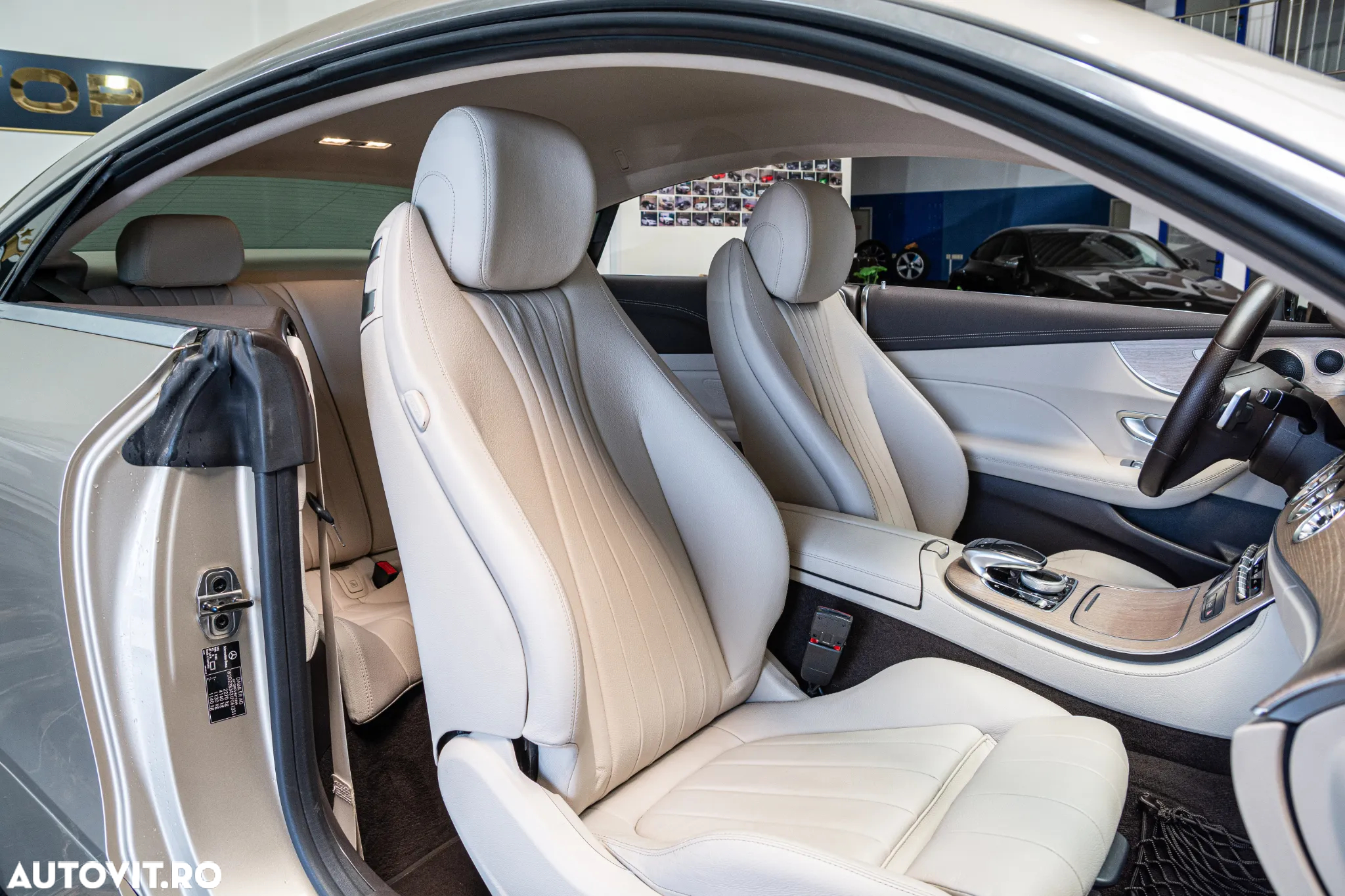 Mercedes-Benz E - 31