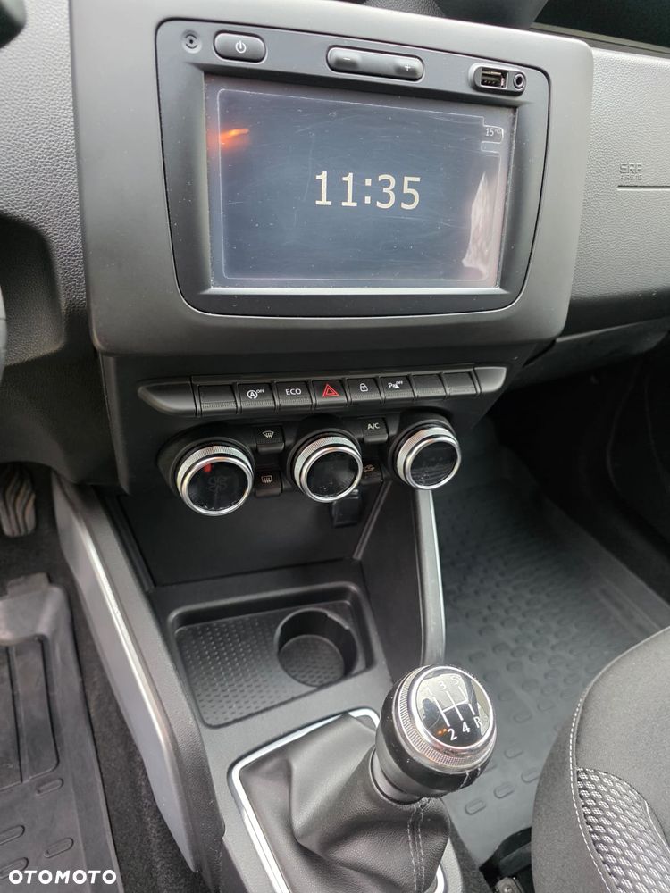 Dacia Duster 1.6 SCe Prestige - 27