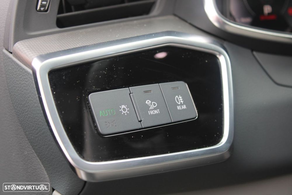 Audi A6 Avant 40 TDI S tronic - 18