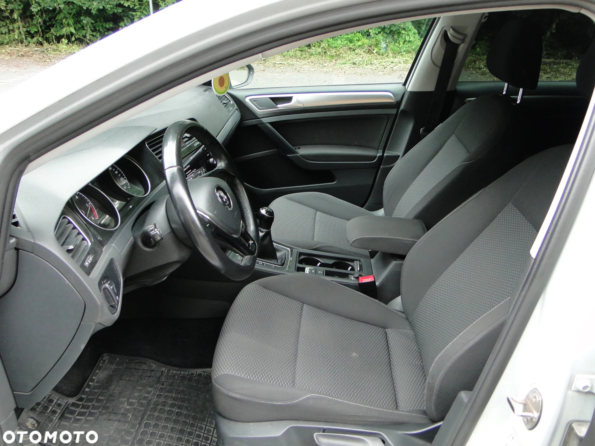 Volkswagen Golf VII 1.6 TDI BMT Trendline - 8