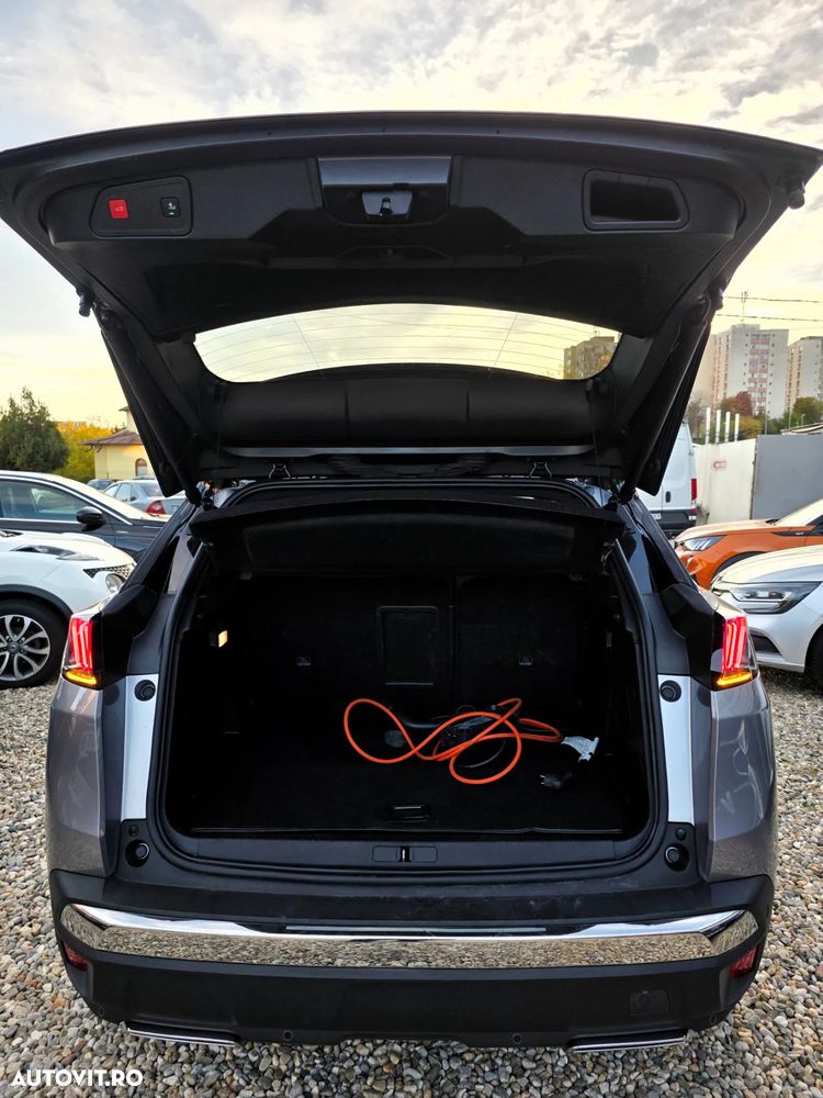 Peugeot 3008 Hybrid 225 e-EAT8 GT Pack - 27