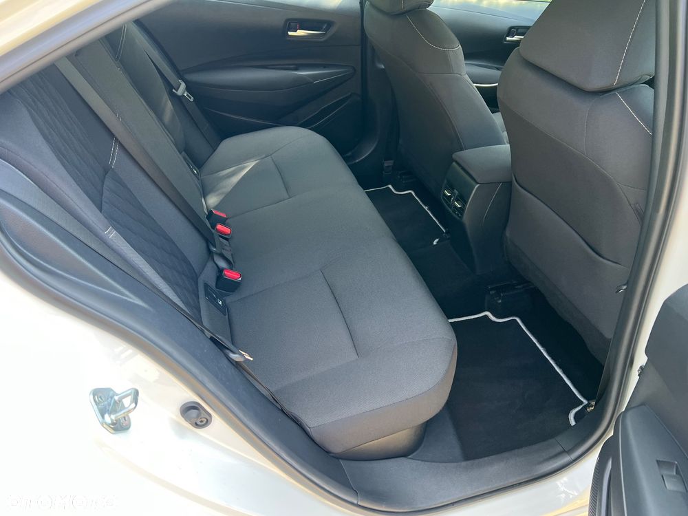 Toyota Corolla 1.8 Hybrid GPF Comfort - 24