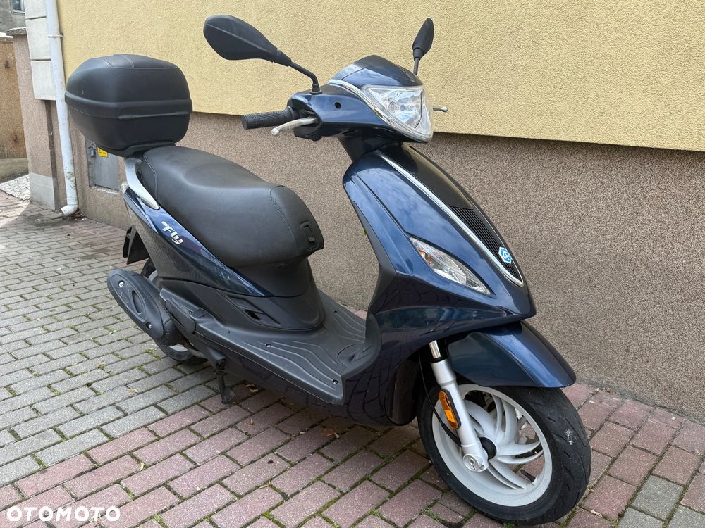 Piaggio FLY - 12