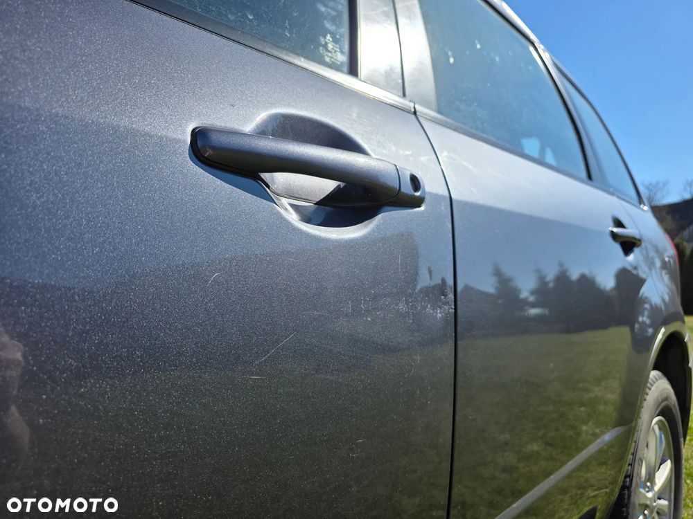 Mitsubishi Outlander 2.0 Intense DAKAR - 24