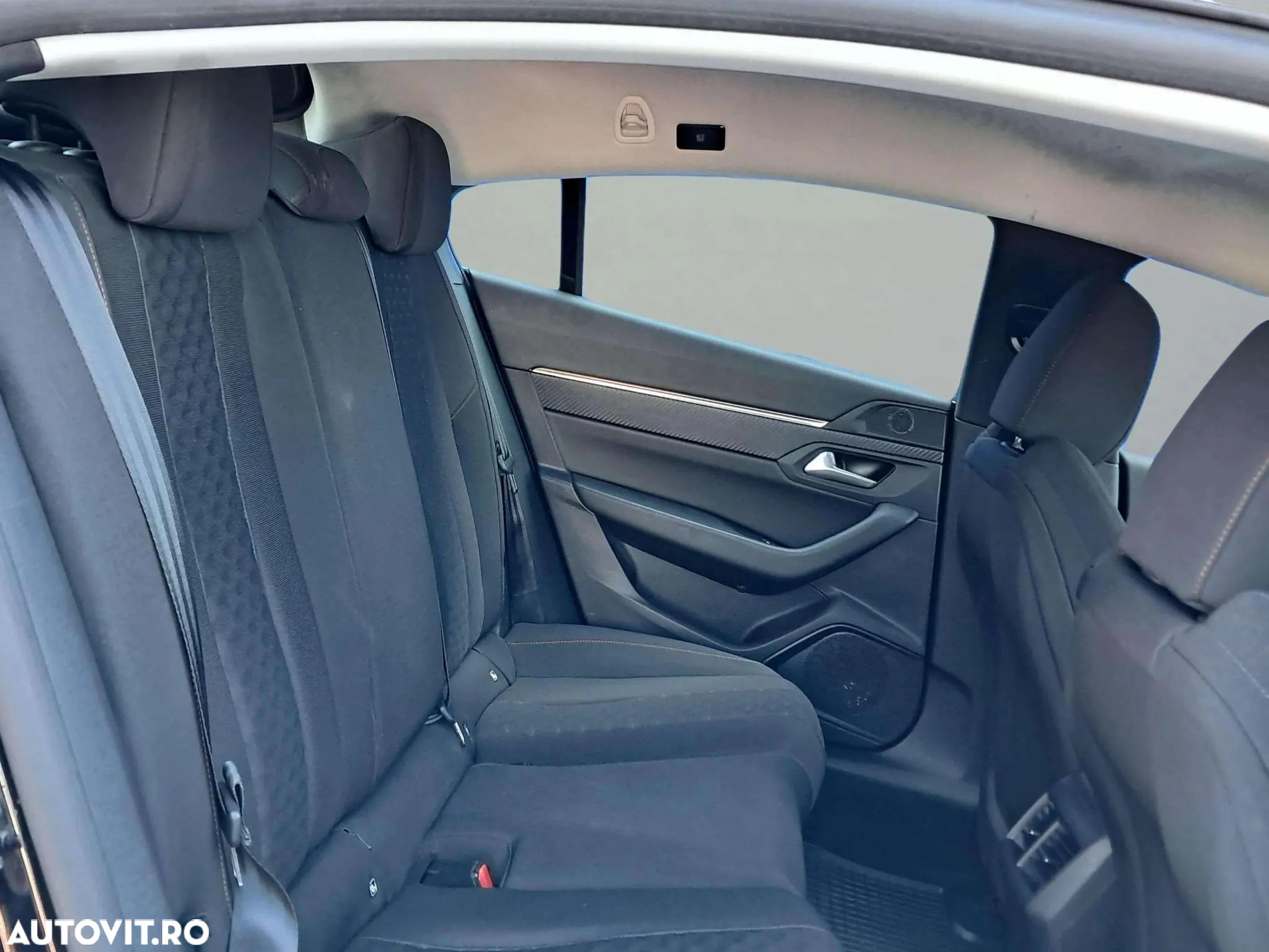 Peugeot 508 BlueHDi 160 EAT8 Allure - 11