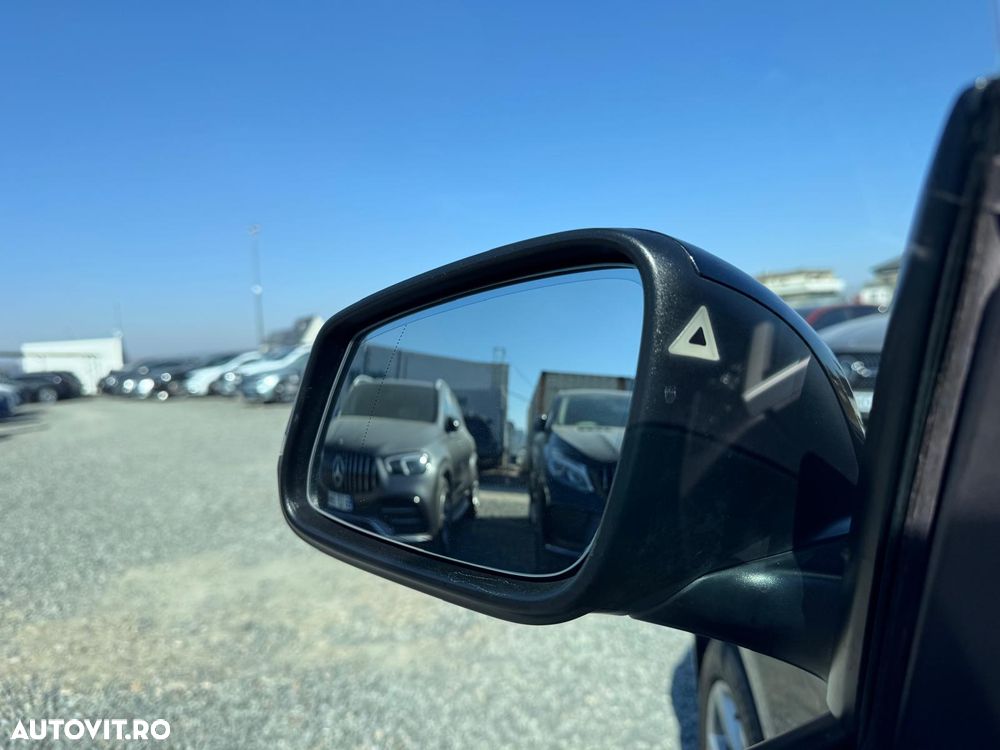 BMW Seria 3 318d Aut. - 9