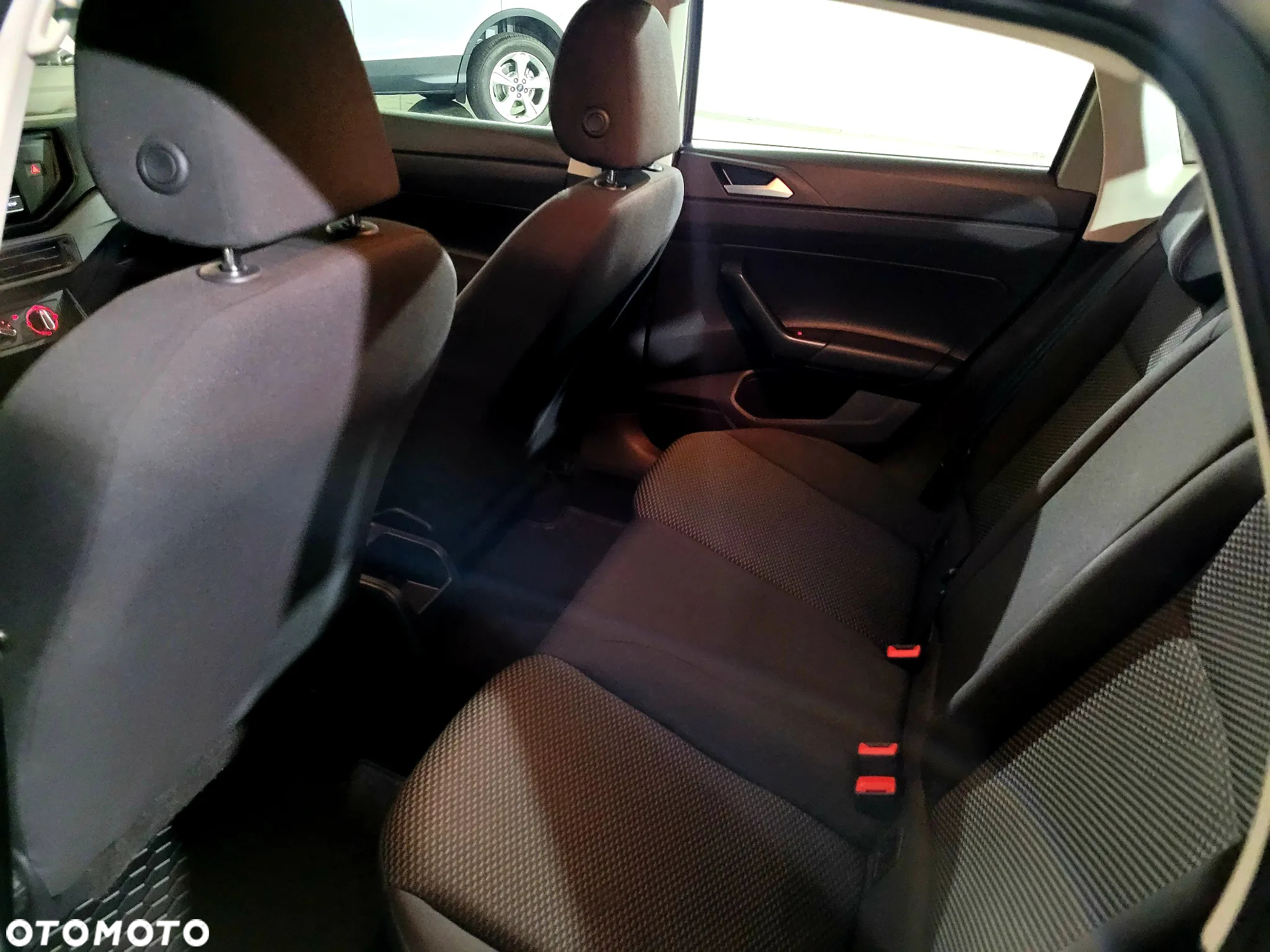 Volkswagen Polo 1.0 Comfortline - 15