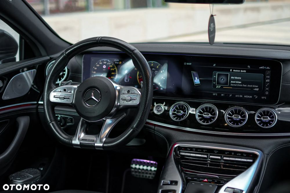 Mercedes-Benz AMG GT - 12