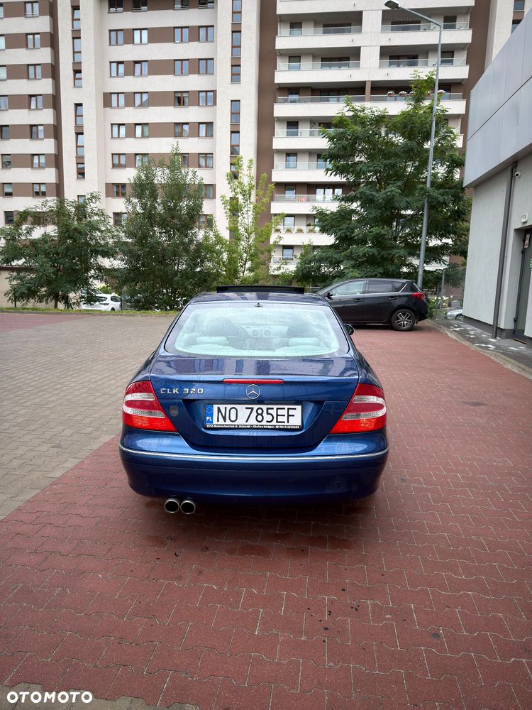 Mercedes-Benz CLK - 7