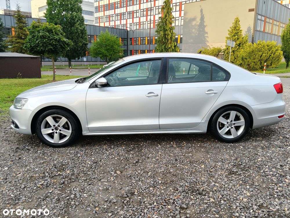 Volkswagen Jetta 1.6 TDI Comfortline Perfectline - 3