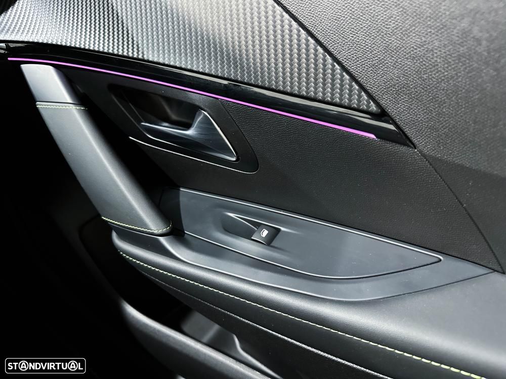 Peugeot e-208 51 kWh GT - 33
