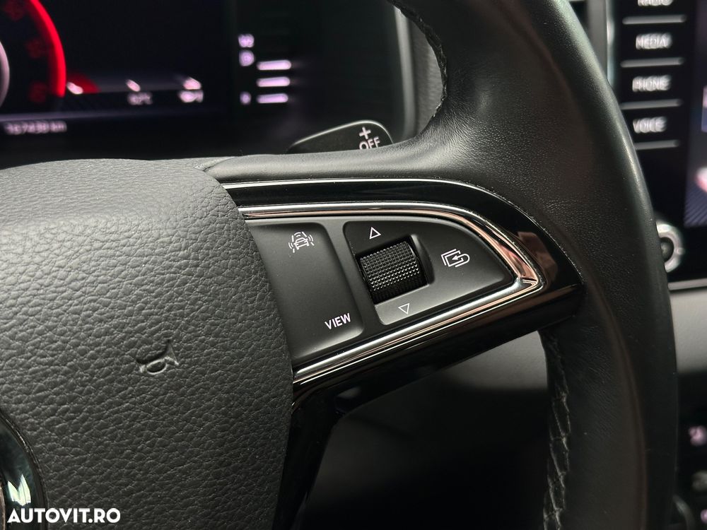 Skoda Karoq 1.6 TDI SCR DSG Style - 33