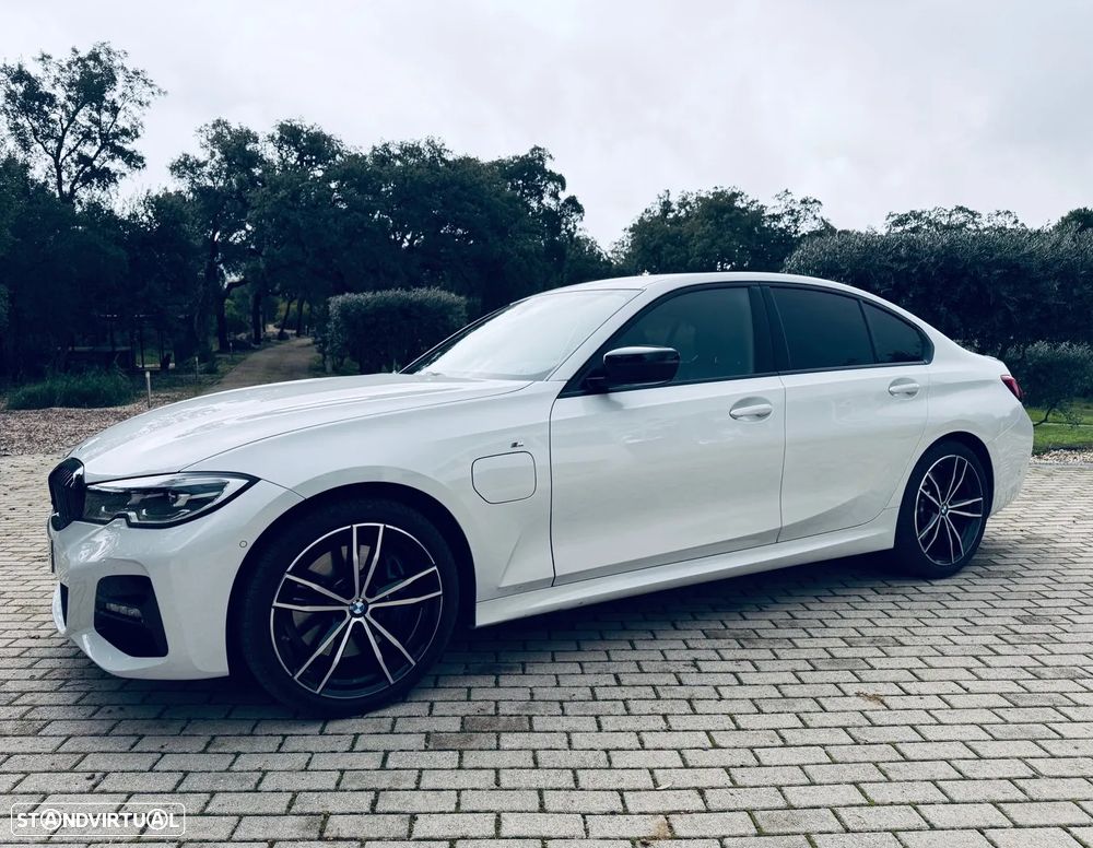 BMW 330 e Pack M Auto - 5