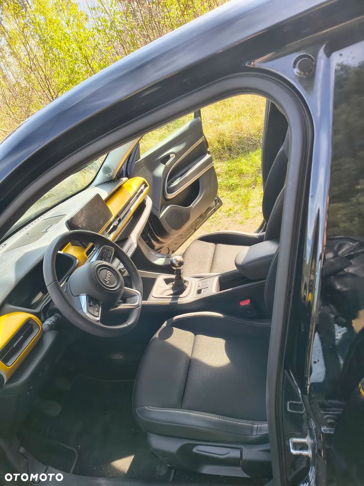 Jeep Avenger 1.2 GSE T3 Summit FWD - 12