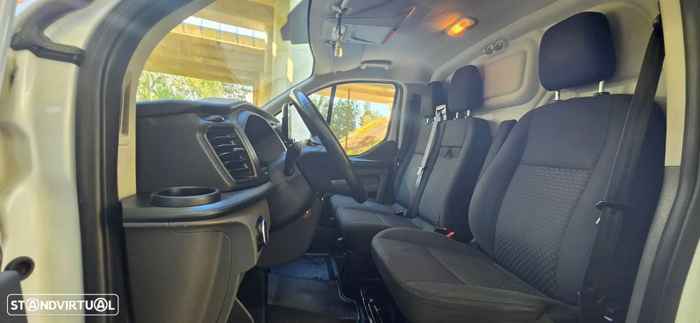 Ford Transit Custom L1H1 2.0 IVA DEDUTIVEL - 23